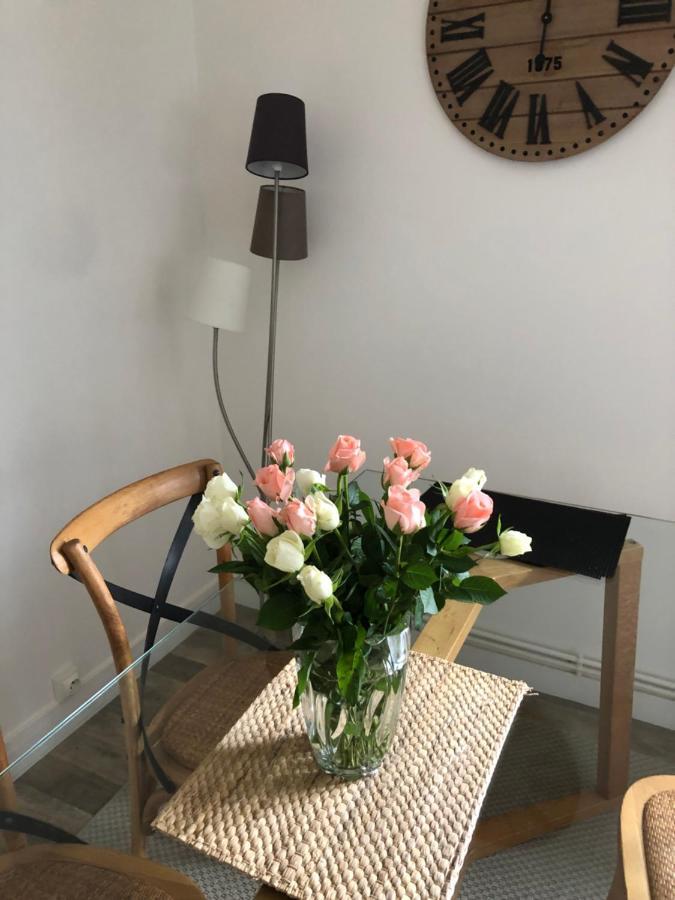 Port Homard Apartman Granville Kültér fotó